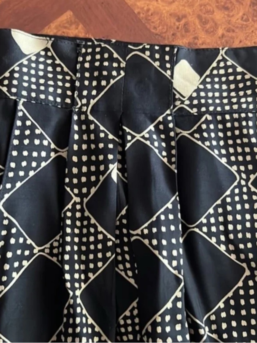 Dior Navy and White Geometric A-Line Skirt - Picture 8 of 8